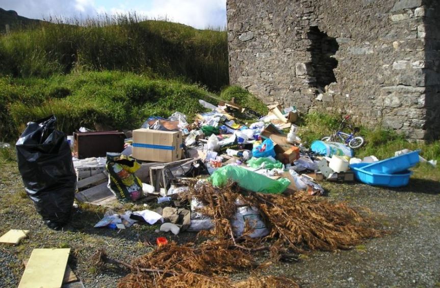LOCAL AUTHORITIES MUST DEVELOP POST-CHRISTMAS PLANS TO TACKLE ILLEGAL DUMPING IN THE COUNTRYSIDE
